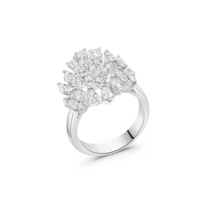 18K WHITE GOLD DIAMOND RING
