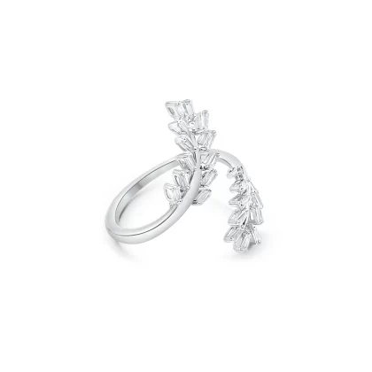 18K WHITE GOLD DIAMOND RING