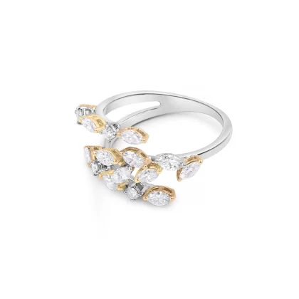 18K WHITE GOLD DIAMOND RING