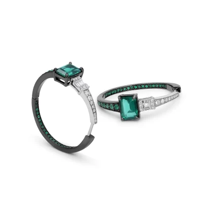 18K WHITE GOLD DIAMOND EARRINGS WITH EMERALD STONES